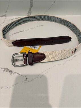 Duck Head Yellow Brand Tag with White Price Sticker